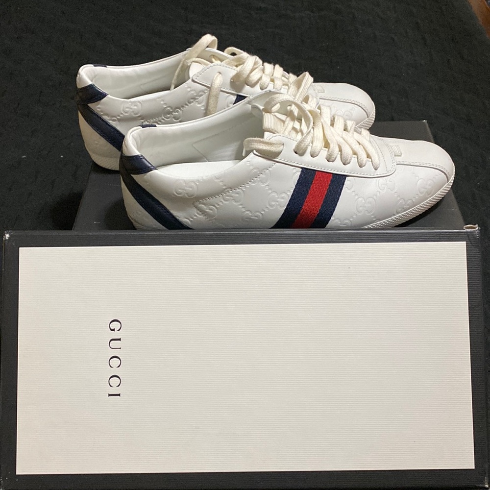 Women Gucci shoes